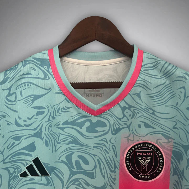 Inter Miami "Miami
Beach" Premium Kit