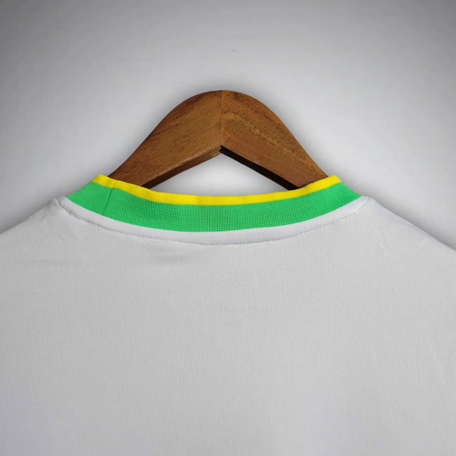 Brazil "Canarinho
Flight" Premium Kit